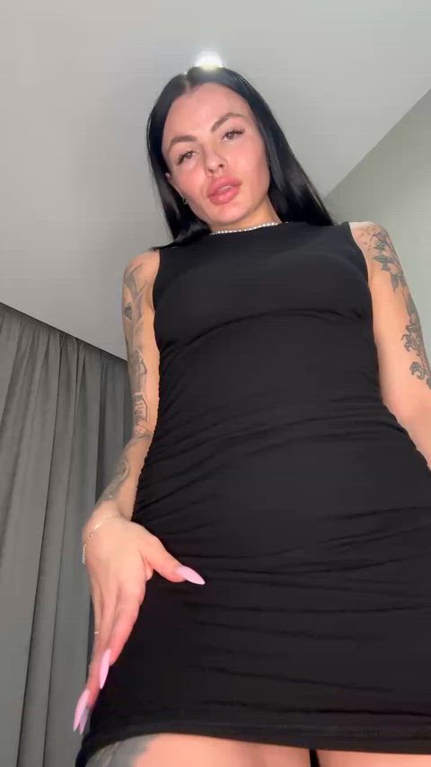 My BIG pussy really hates panties