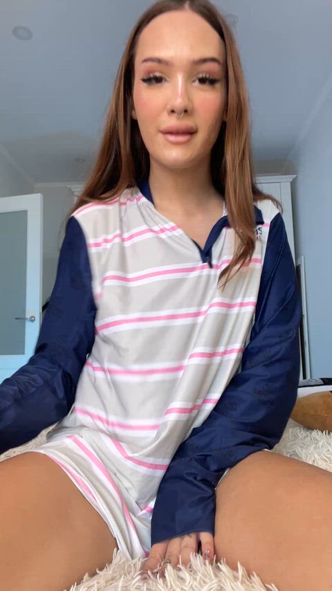 I'm sharing dick pics with every Redditor who reacts!