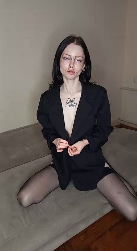 With such a masculine appearance, it is best to be naked