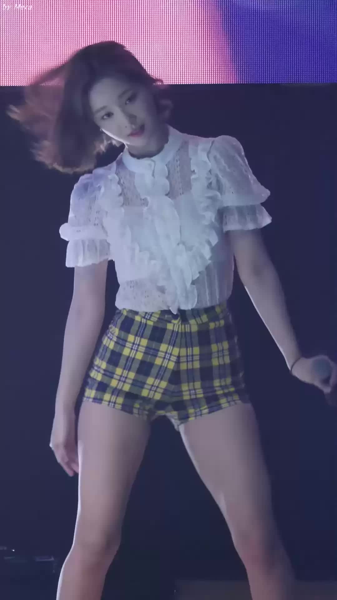 Momoland - Yeonwoo