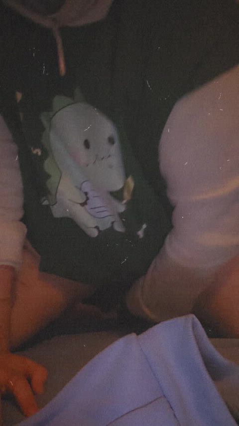 Just a little FTM getting shamefully fucked by a tentacle toy...