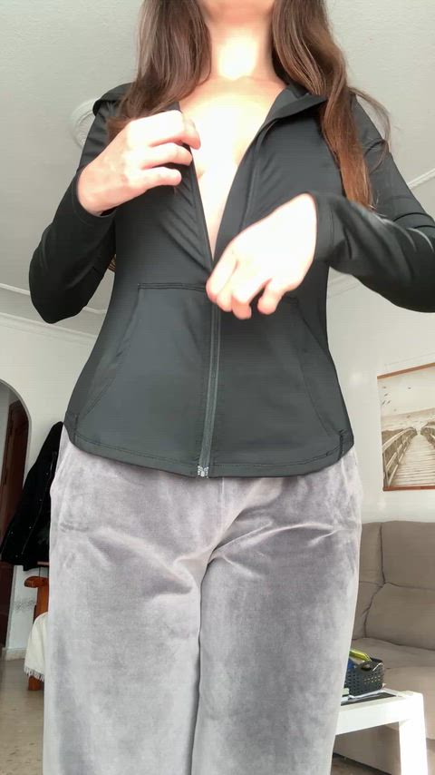 Uglier clothes..bigger surprise