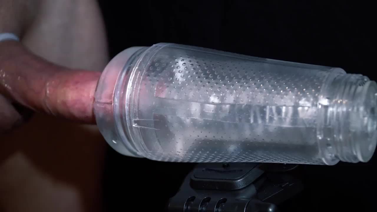 Love it when my dong is all lubed up and ready for milking.