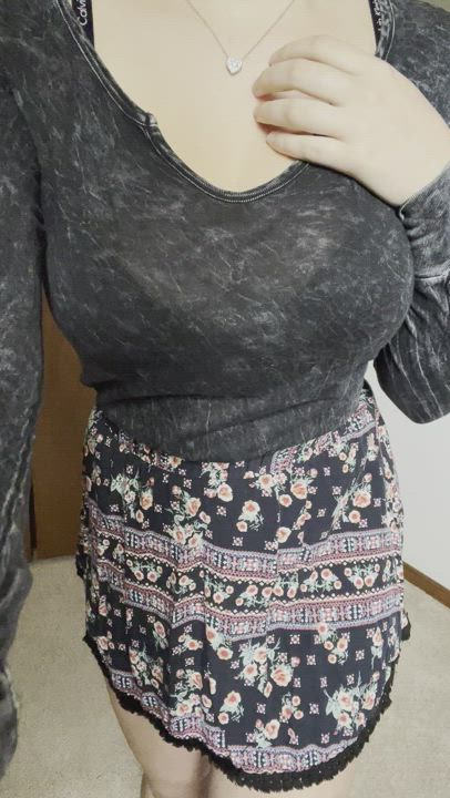 18 Years Old Amateur Big Tits Boobs Bouncing Tits College Natural Tits Submissive Teen Titty Drop Porn GIF by lamsinka89