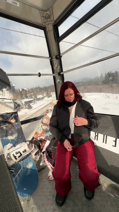 Wanna come in my gondola