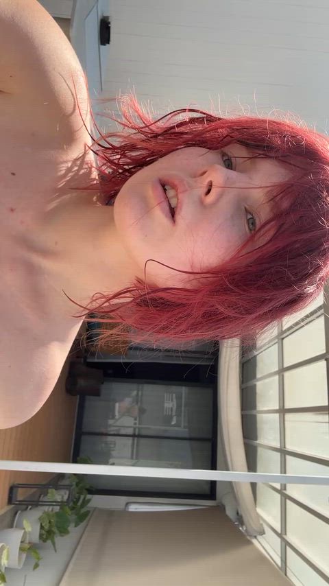 Redheaded college girls have amazing tits