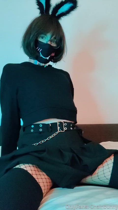 Wish I had someone for rough 24/7 fucking~ 🖤