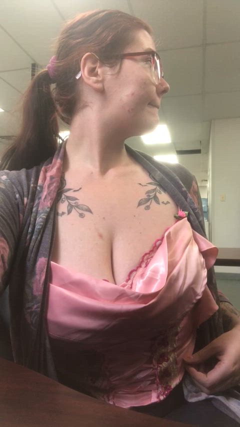 No bra deserves a work flash