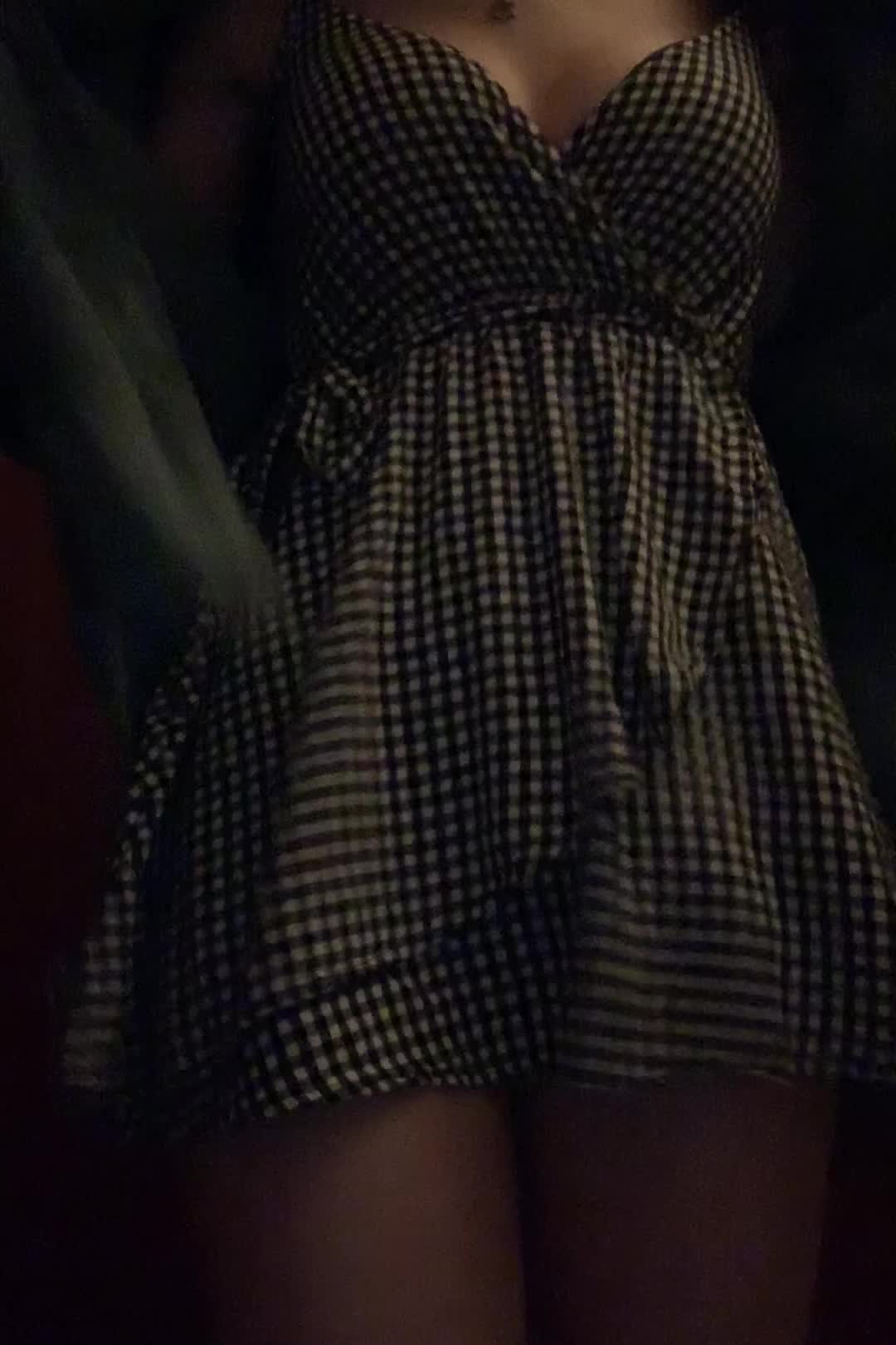 showing off my dinner outfit in the restaurant bathroom