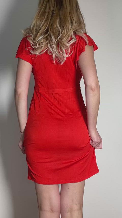 No panties means easier access to my milf pussy thumbnail