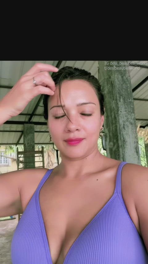 Megha Gupta deep cleavage and thick arms and legs