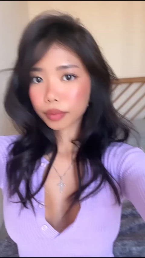 Got a new dress, I think it’s so cute