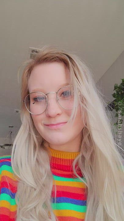 5'1 Slightly chubby college student, am I mommy material or just a fucktoy?