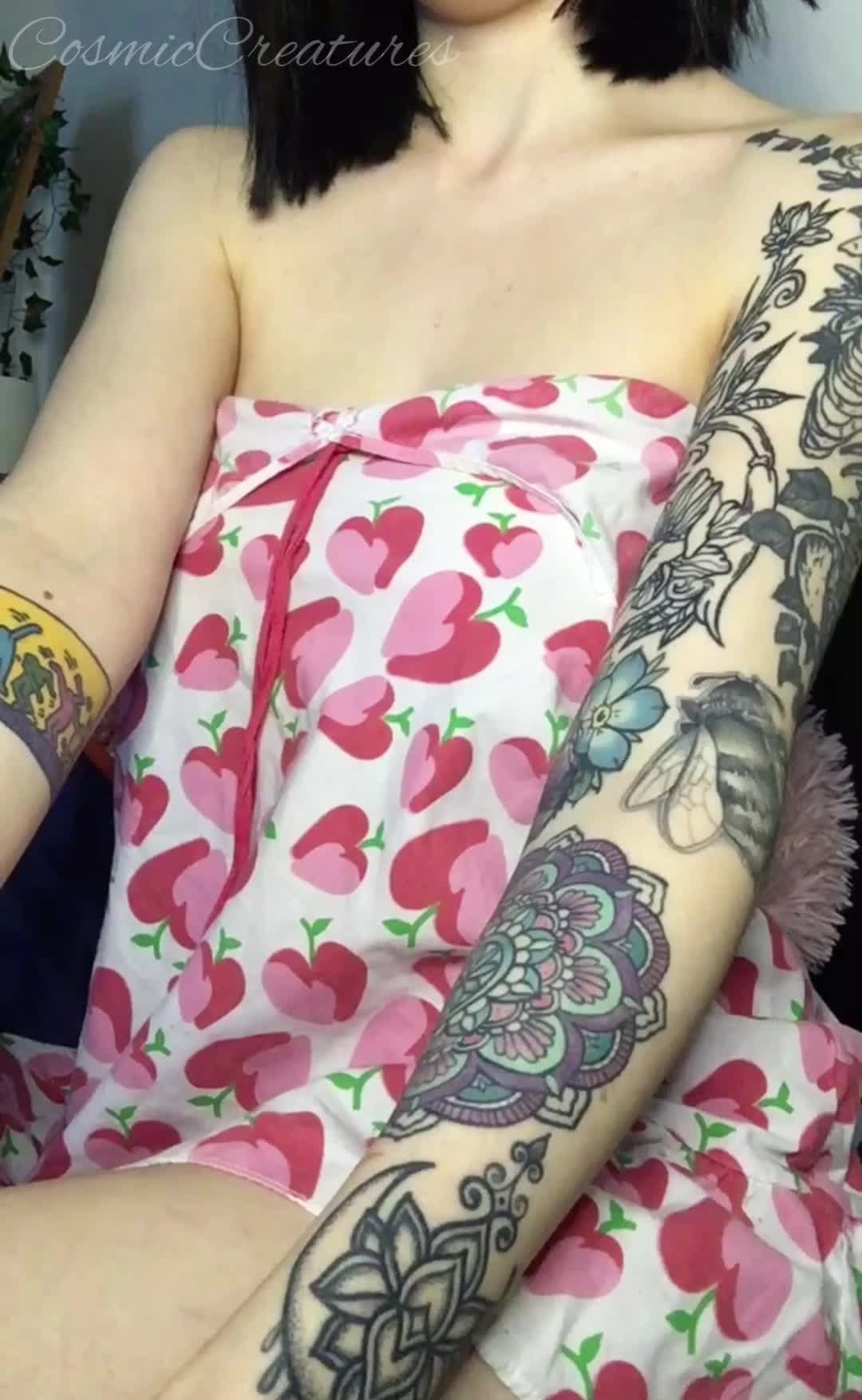 hidden under my lil dress 🍎