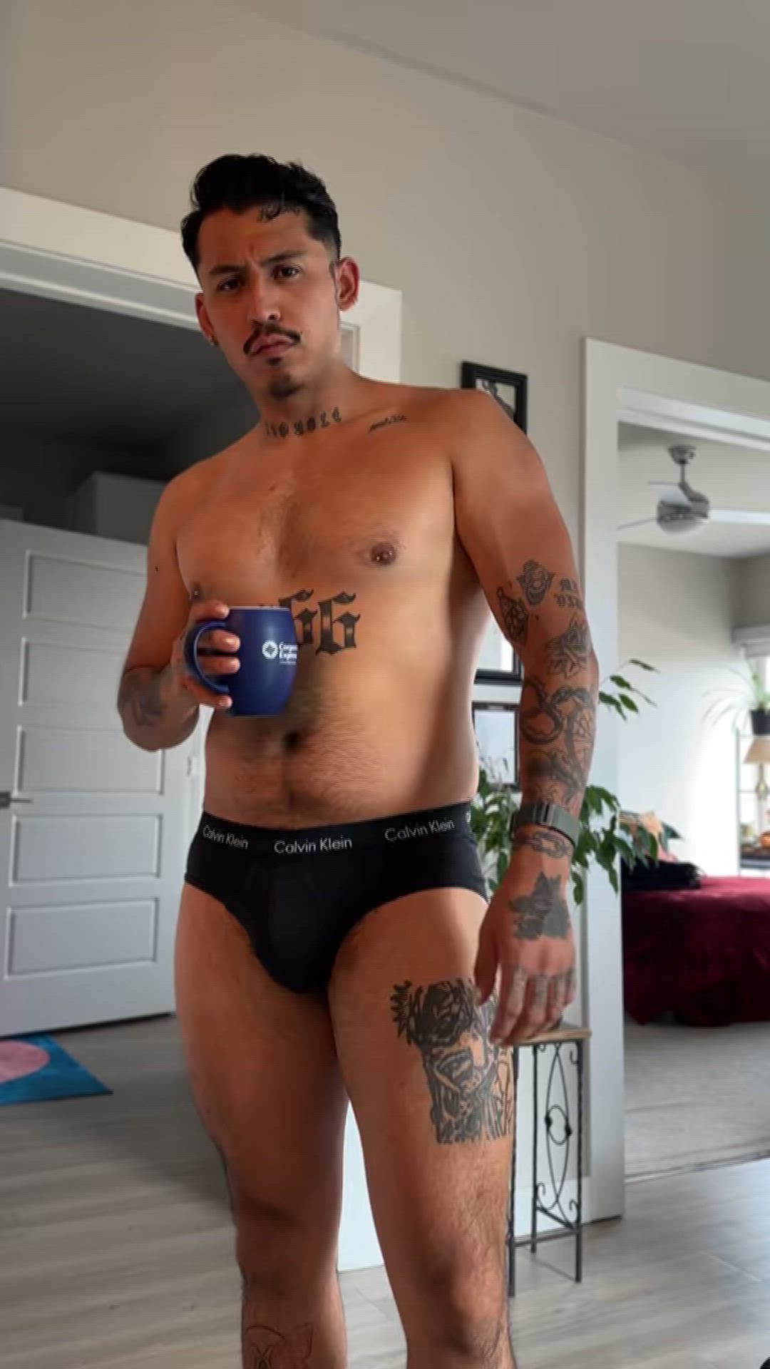 Morning coffee and cuddles (28)