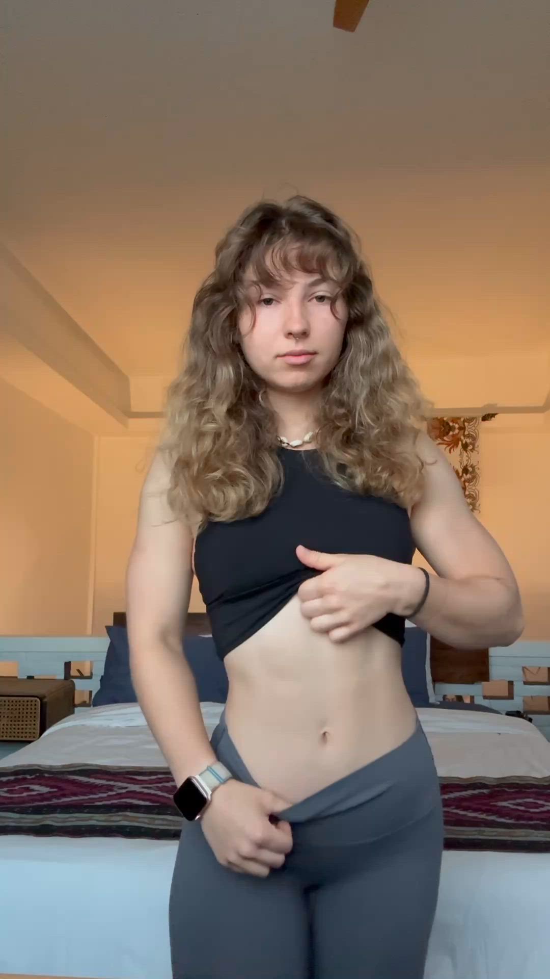 I know that you're into fit chicks ;)