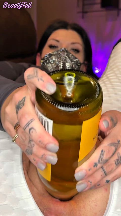 Wrong end… or just getting started? 😈🥂💋