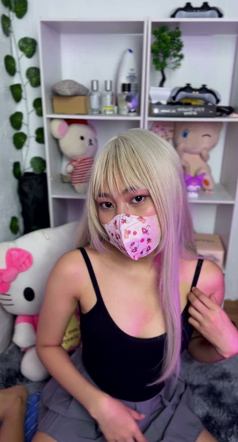 wanna take a sneak peak of my tight holes?