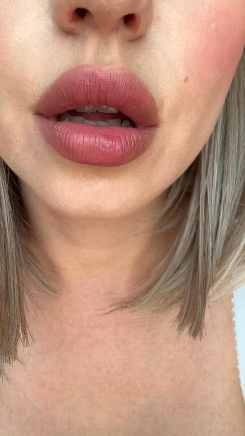 Amateur Big Tits Blonde Boobs Bouncing Tits Cute Fingering OnlyFans Solo Topless Porn GIF by lexyforyou