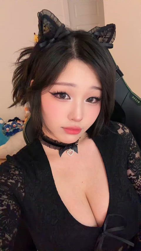 Hyoon Tiktok post