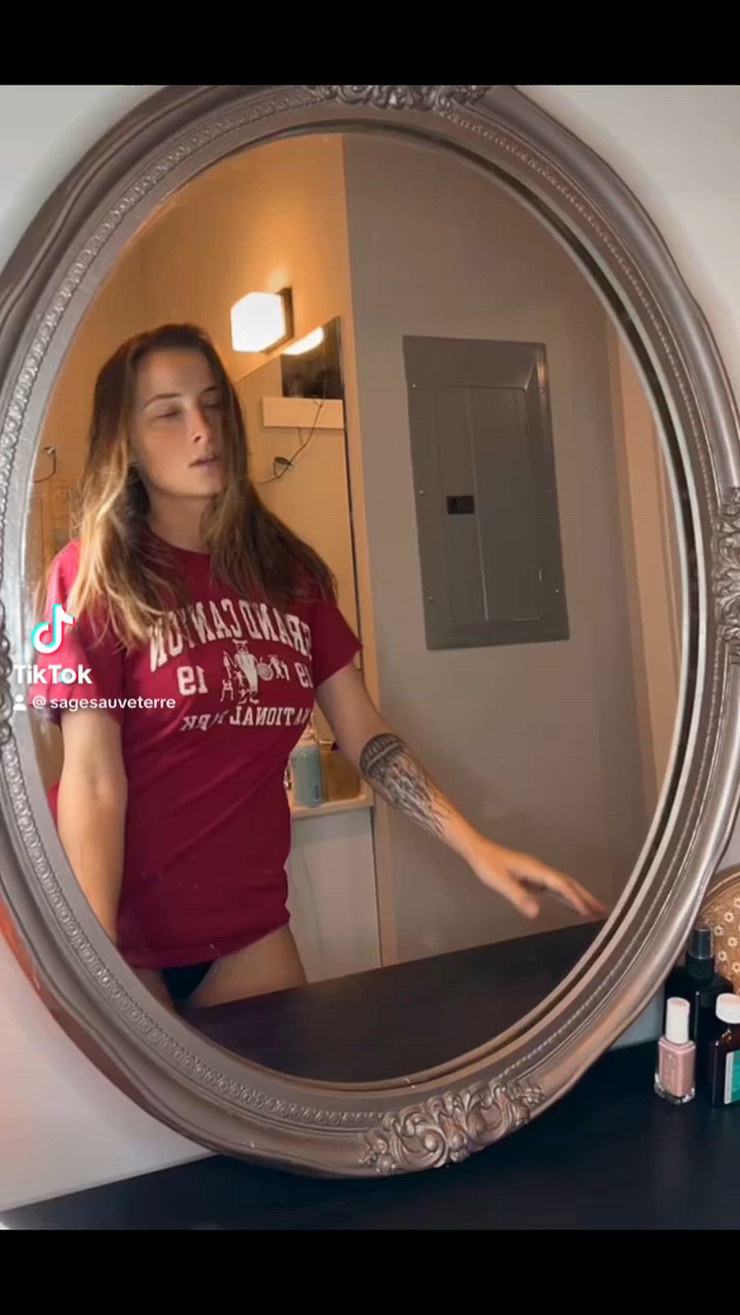 GIF thumbnail