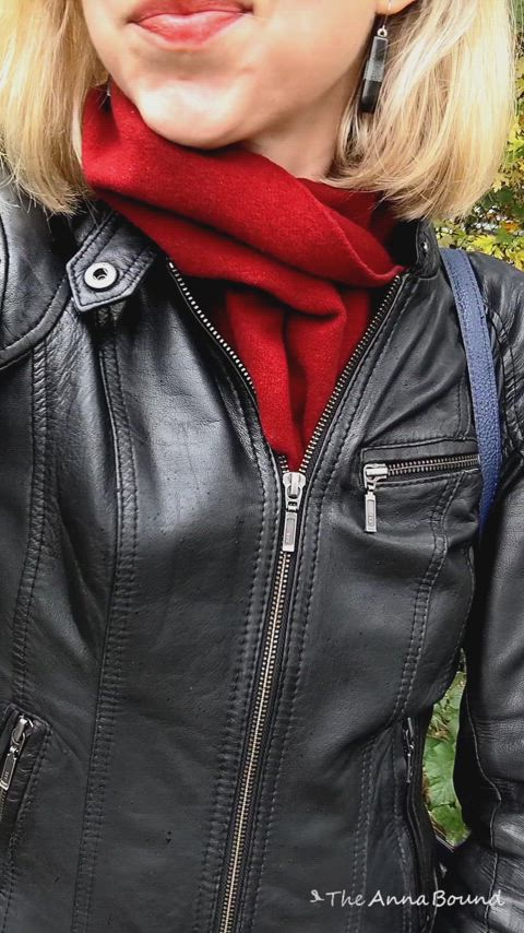 Blurred video preview