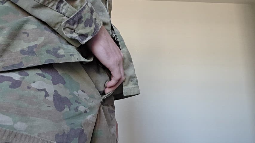 Lunch break anyone want a quicky?