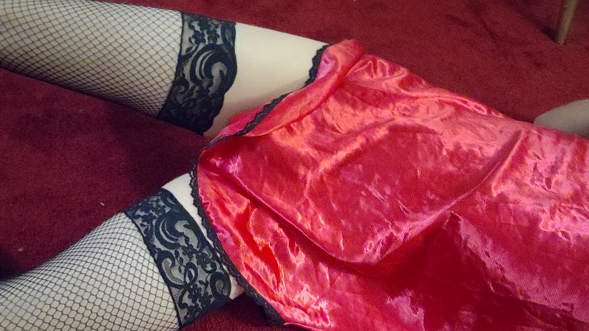 Sorry it's been so long, I hope me trying to play with my clitty makes up for it? :)