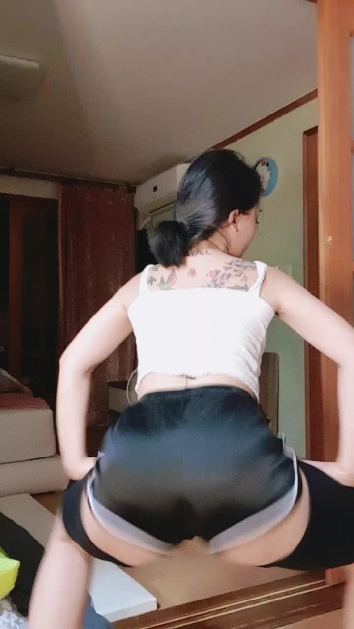 Asian Twerk Queen💋