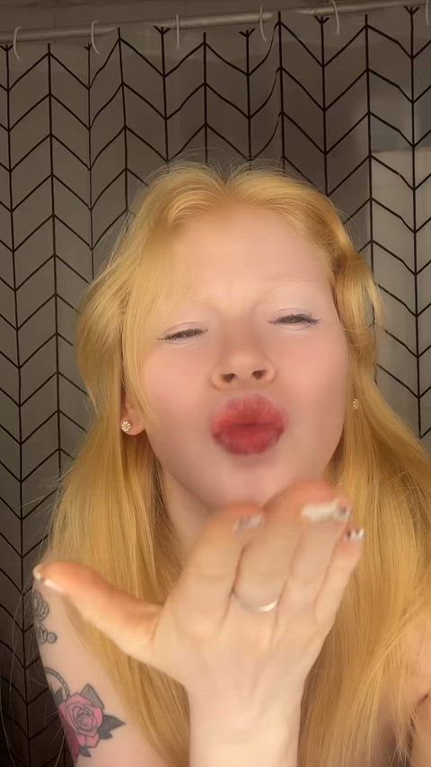 This redhead knows how to make your day a little better