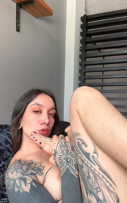 You suck my fingers and I masturbate you, agreed?