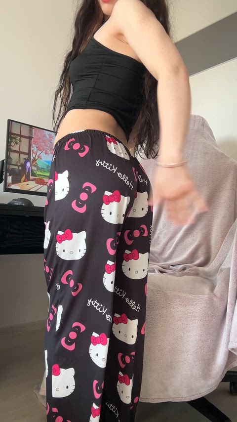 PJs off makes things easier <3