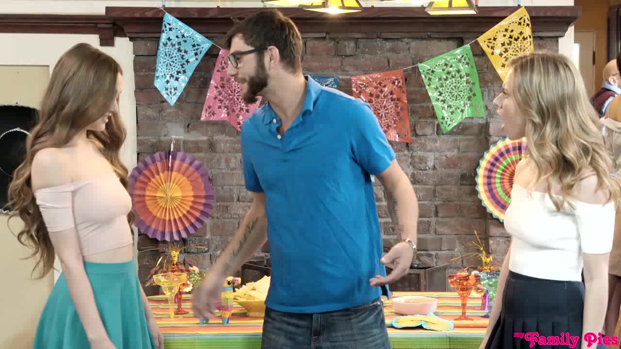 Samantha Haynes & Anya Olsen - Cinco De Pie O