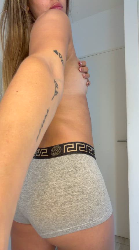 I love it when I can lift my shorts above my ass