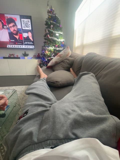 Have you ever seen a soft cock look this pretty?