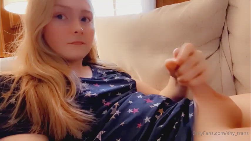 Trying to hit her mouth with that cum ropes