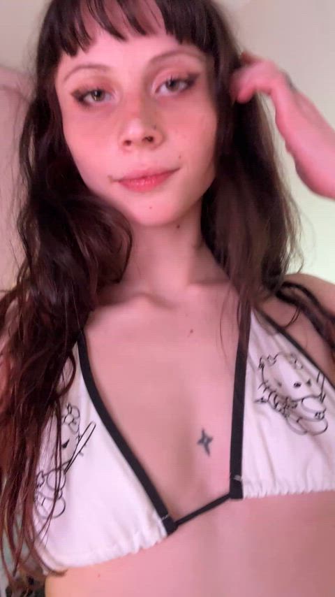 Slapping this cock on ur face