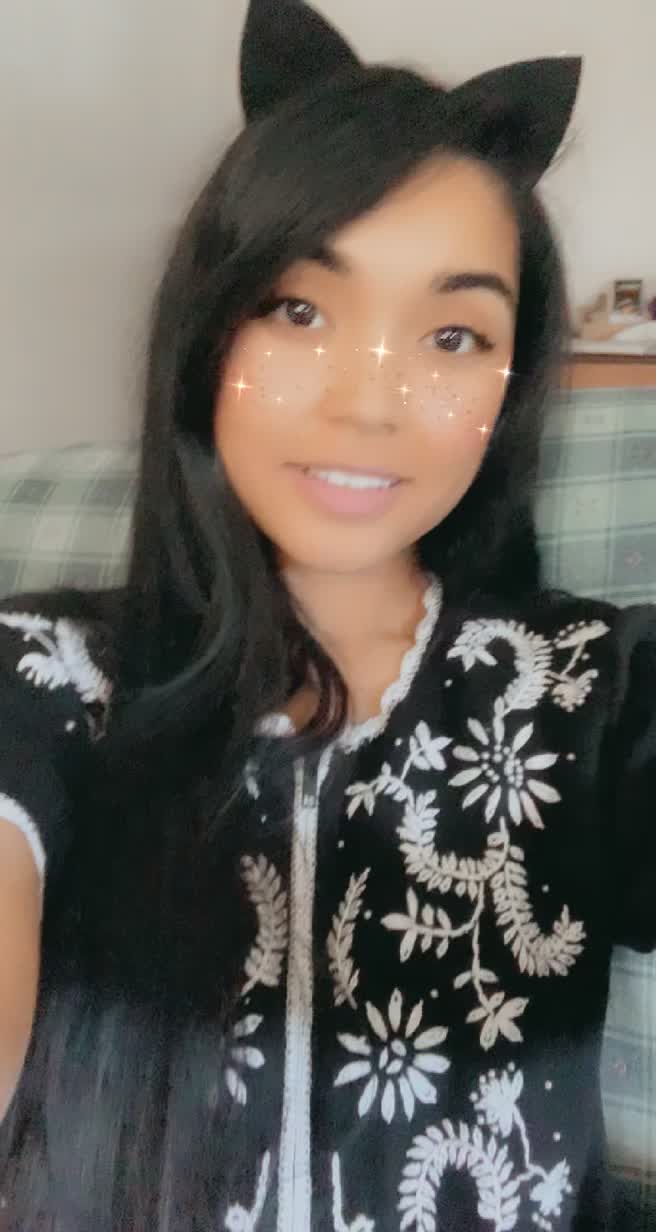 Just practicing for when we meet🤤💕