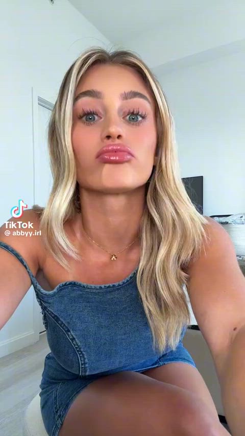 Amateur Ass Big Ass OnlyFans Porn GIF by sophiaheterickof