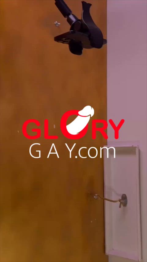 Young Farmer secretly at the Gloryhole – Sudden Load in Mouth & Mutual Blowjob Finish. A young, muscular farmer pushes his thick cock through the gloryhole anonymously. The eager sucker gets him so worked up that he suddenly explodes and shoots a huge load straight into my mouth – I swallow every drop. Then the farmer wants to suck my cock too… and in the end I get his second massive load right down my throat. Raw, spontaneous and super dirty! thumbnail