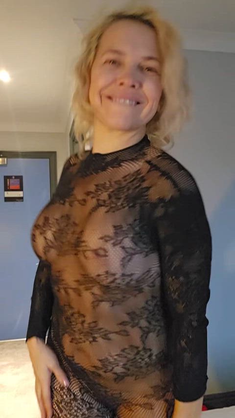 A good neighbor is a naughty one