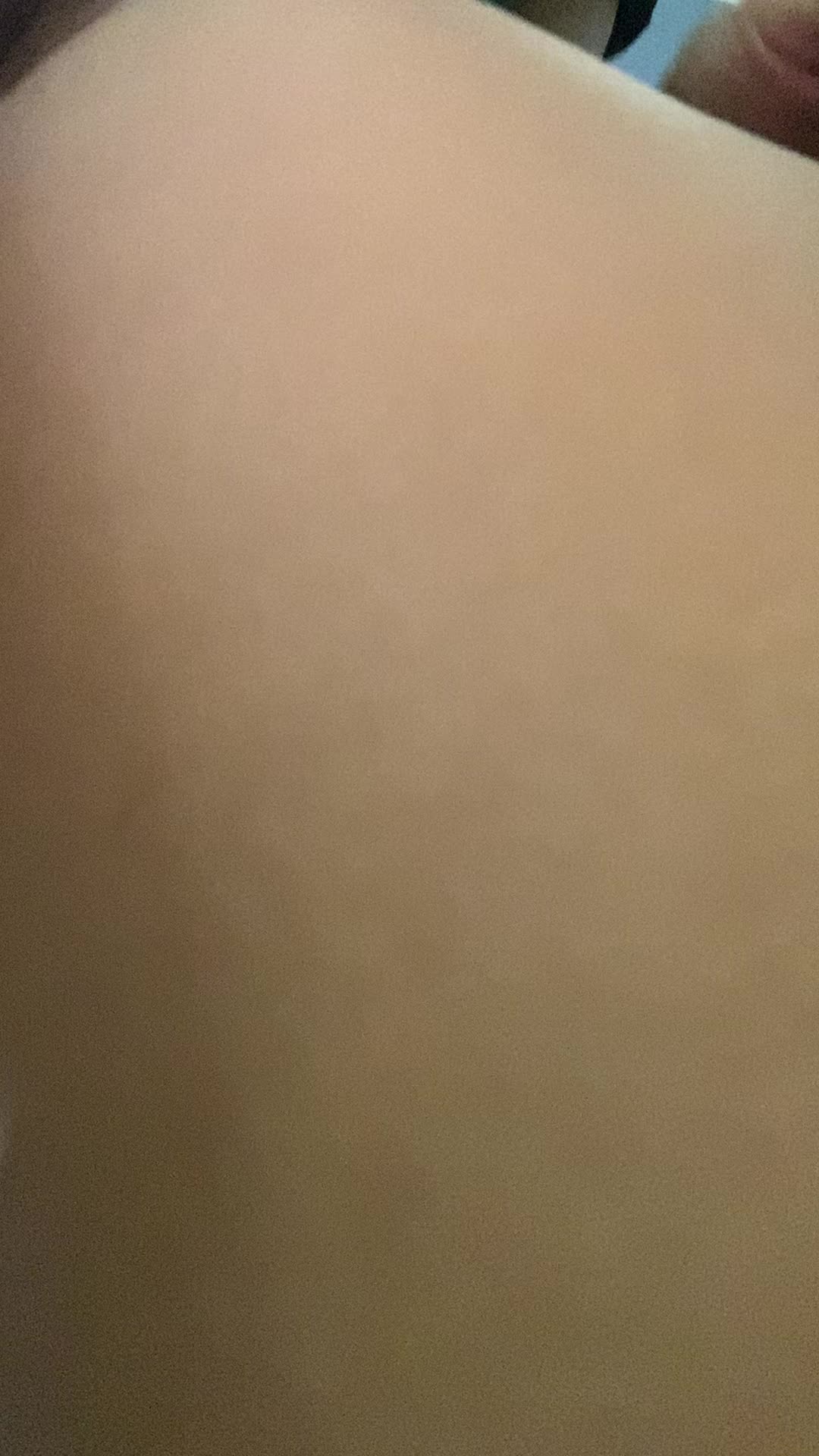 Love how cum feels running down my thighs 😍💦