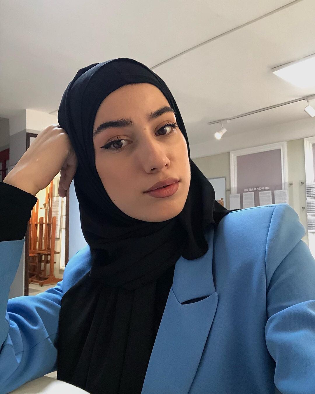Petite clothed hijab muslim