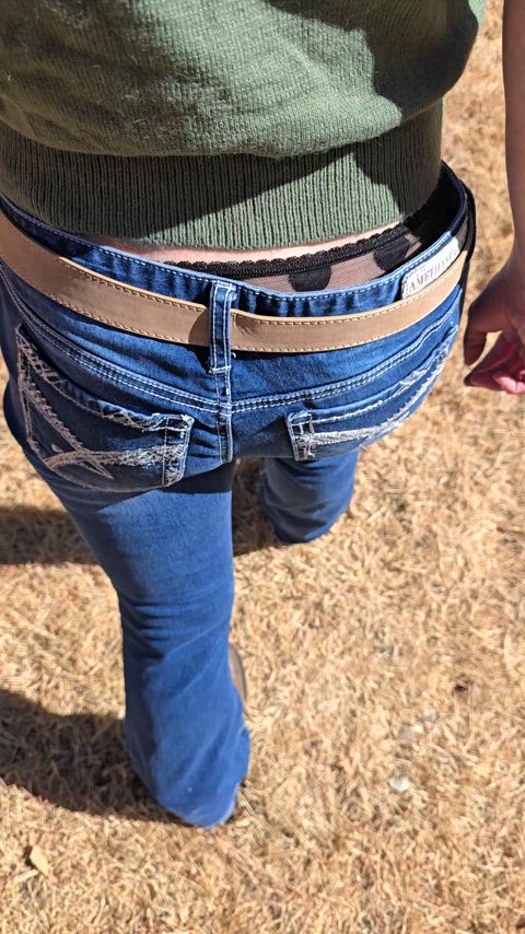 I take a tongue to my countrygirl asshole today