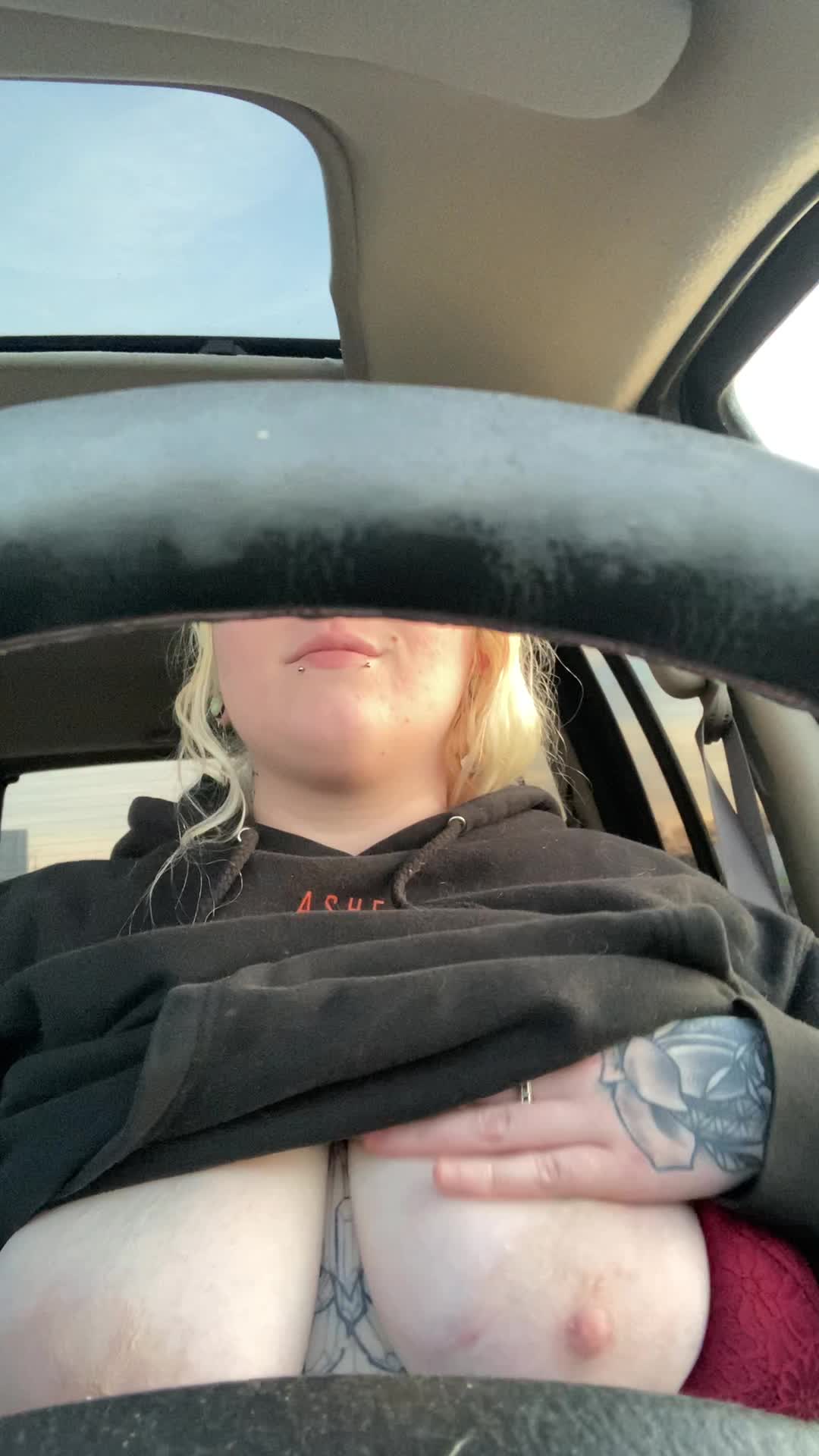 Just found this sub! I think I’m perfect for it 😼