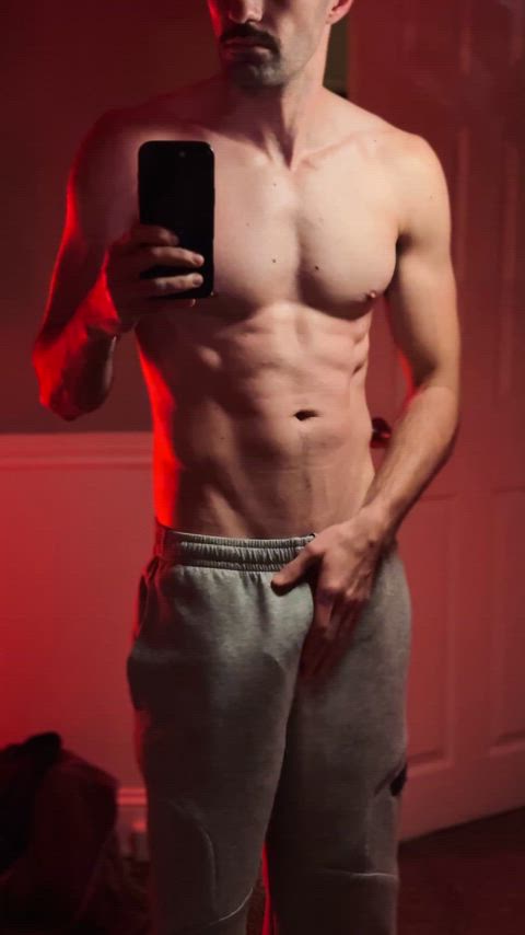 My only resolution is to cum more than I ever have this year (31)