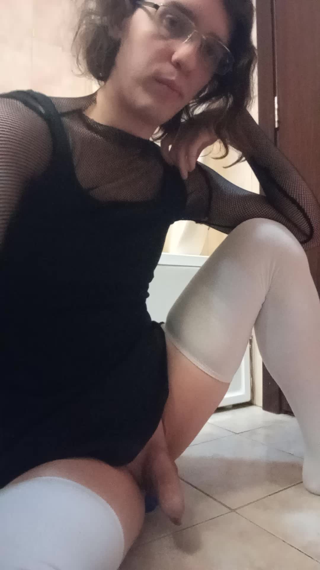 😋