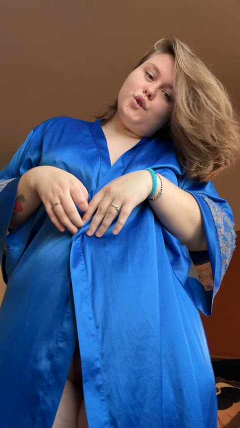 My tummy is craving touch and affection from you right now