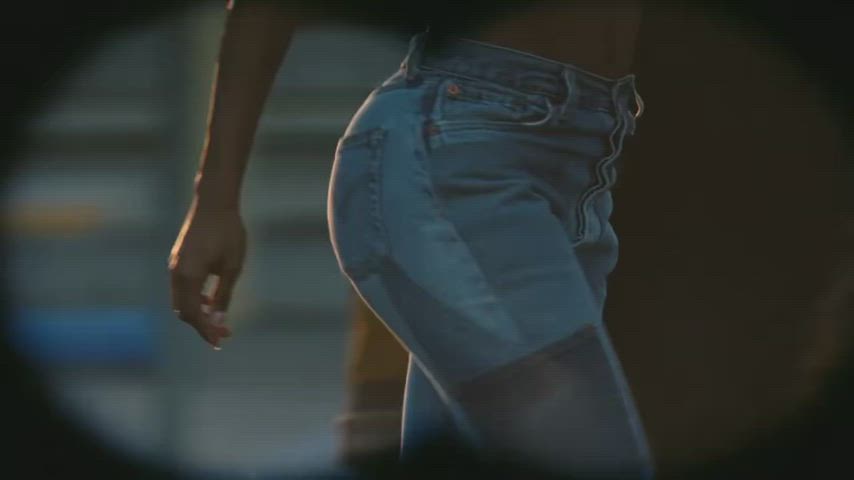 Ass Grabbed Trucker shocked !