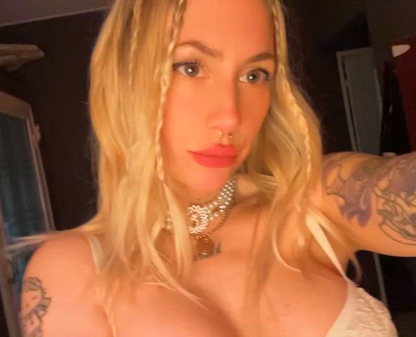 Come on, cuck… pay to ur hotwaifu the condoms and my drinks so I can get all slutty for my bull. Be a useful little loser for me